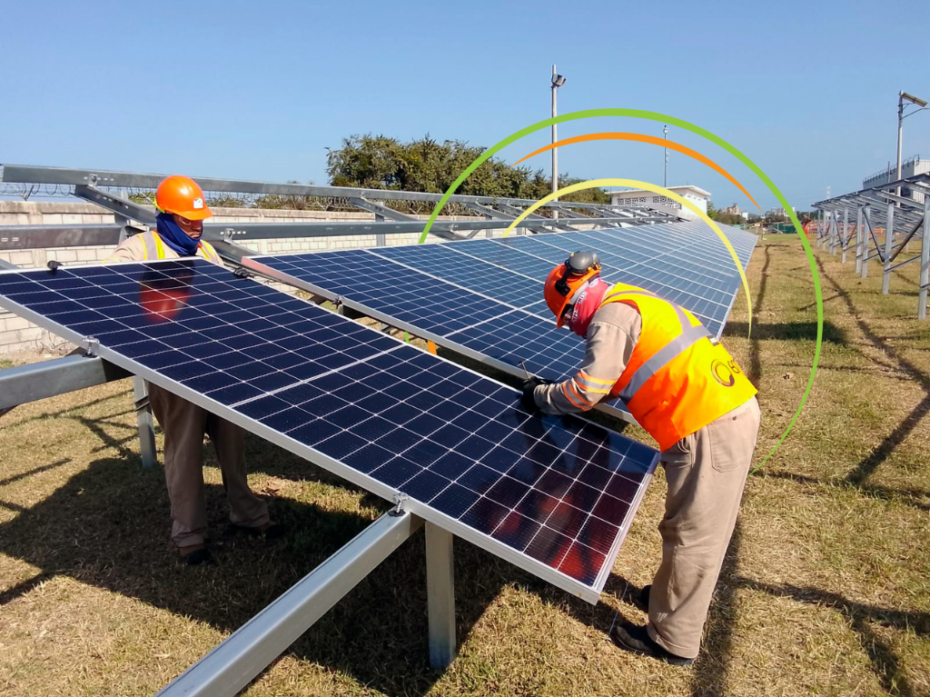 instaladores-colocando-paneles-solares
